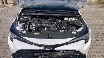 Toyota Corolla 1.8 Hybrid - 10