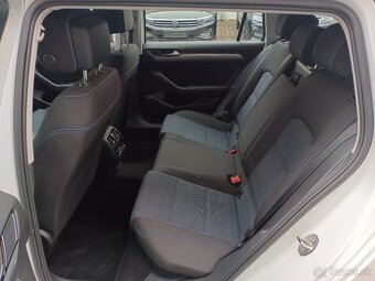 VW Passat B8 GTE Variant 1.4TSI 160kW DSG - záruka Autodraft - 10