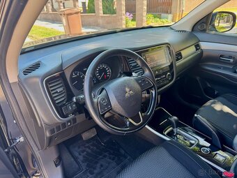 Mitsubishi Outlander 2.0MIVEC 4x4 Automat 2019 - 10