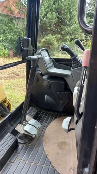 Minibager Yanmar SV26 - 10