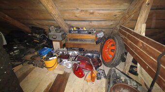 Rozpredám Ford escort rs2000a 1,4i 3dver - 10