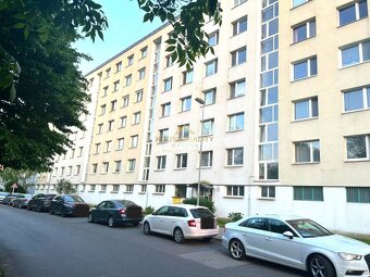 Predaj 3 izbový byt v dobrej lokalite, Gessayova ulica, BA V - 10