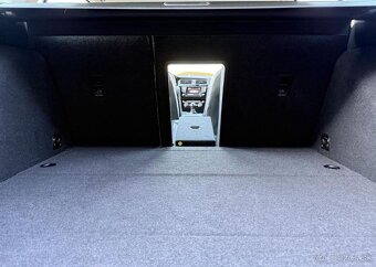 Volkswagen Golf VII 2.0TDi 110kW MAN Highline manuál 110 kw - 10