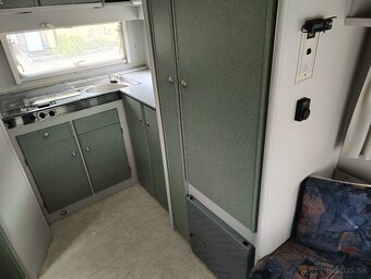 Beyerland Sprinter 390 - 1997, len 1000 kg, strieska, WC - 10