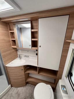 Karavan Fendt - 2023 / V záruke / 1700kg - 10