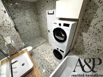 KOMPLETNE REKONŠTRUOVANÝ 3 IZB. BYT S KOMOROU A LOGIOU, 76M2 - 10