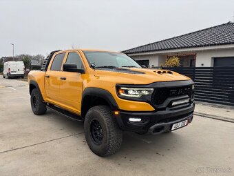 DODGE RAM 5,7 HEMI - 10