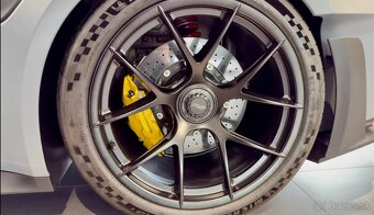 Porsche 911 GT3 RS Weissach Package - 10