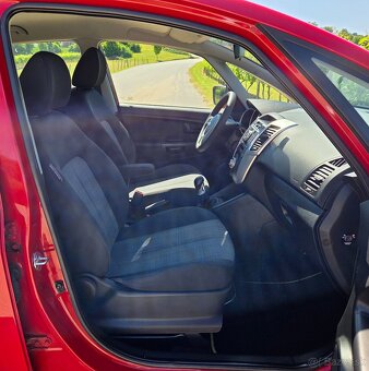 Kia Venga 1.4 16V 66KW/90PS R.V.01/2010 - 10