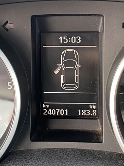 VW Golf Combi 1.6TDi 77kW, r.v.:2011 - 10