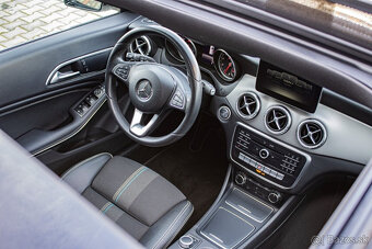 cla shooting brake - 10