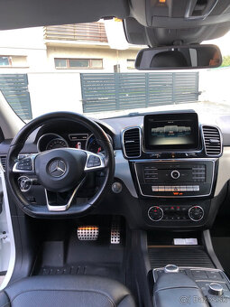 Mercedes GLE 350d AMG Line rok 2018, 93000km Full LED - 10