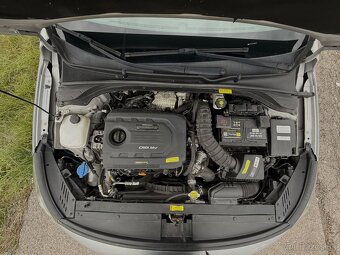 Hyundai i30 1.6 CRDi 100 kW, Automat, 2017 - 10