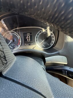 🚗 Škoda Octavia RS 2.0 TFSI - 10