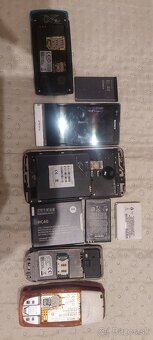 Nokia - 10