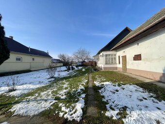 VRAKÚŇ – STARÝ RODINNÝ DOM NA PREDAJ S VEĽKÝM POZEMKOM - 24 - 10