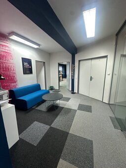 Na prenájom kancelárske priestory 306m2 - Voľné ihned - 10