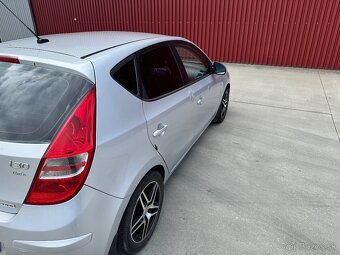 Hyundai i30, 1.6 CRDi, 85kw - 10