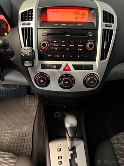 KIA Ceed 1.4 benzín 2008 automat - 10
