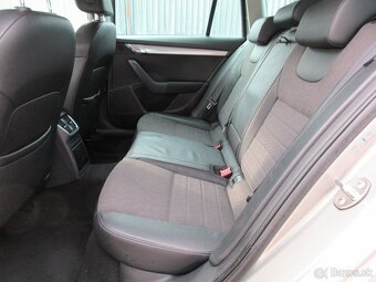 Škoda Octavia Combi 2.0 TDI Elegance/Style 4x4 - 10