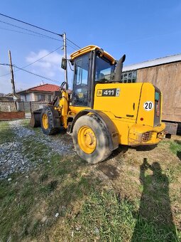 JCB 411 - 10