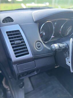 Peugeot 4007 2.2HDi - 10