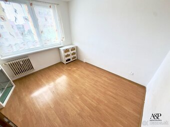 NA PREDAJ VEĽKÝ 3 IZB. BYT S BALKÓNOM, 76M2, UL., UL. L.NOVO - 10