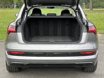 Audi E-tron 50 quattro S line Sportback 230kW 313PS PANORAMA - 10