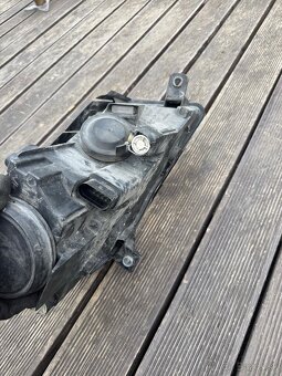 Svetlo Passat B6 predné práve a ľavé - 10