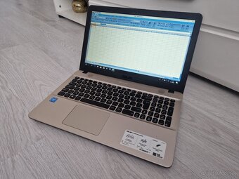 ASUS VivoBook X541s 15,6" Slim Top stav - 10