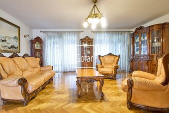 Luxusný 3i RD na parcele 1198m2,bazén,chata,4xparking-DS - 10