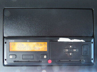 MERCEDES BENZ AROCS 1824 E6 CARRIER 1050 400V DHOLLANDIA - 10