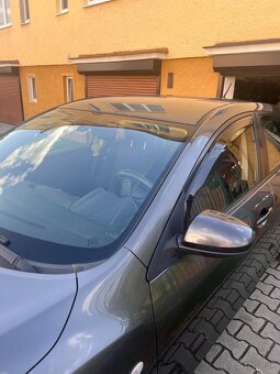 Mazda 3 - 10