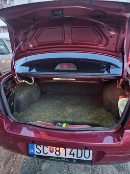 Renault Clio Thalia - SC814DU (Červená, 218 000 km)
- 10