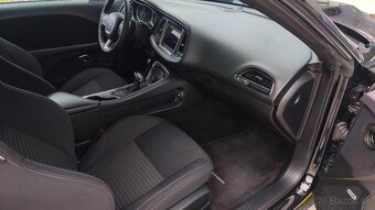 Dodge Challenger 5.7 V8 HEMI A/T 8 SPEED - 10