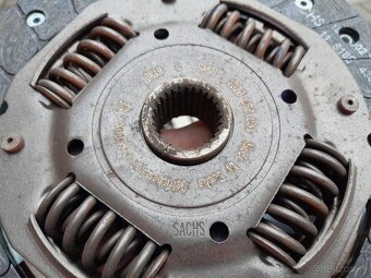 Motor AWY 1.2HTP 40kW 6-ventil - 10