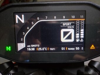 KTM 790 Duke 2023 - 10