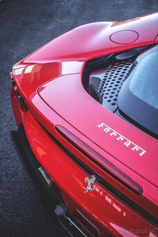 Ferrari SF90 Stradale | MR Collection 1/18 - 10
