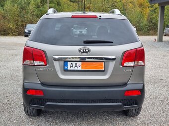 KIA SORENTO 2,2CRDi 4WD - 10