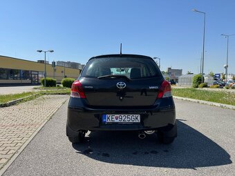 Predám Toyota Yaris 1,33 VVT-i / top stav - 10
