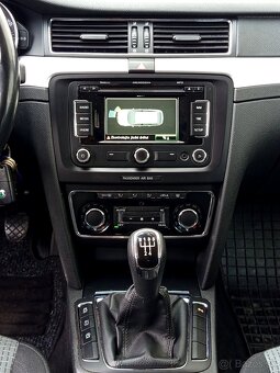 ŠKODA SUPERB COMBI 1.6 TDI CR 77KW • 03.2012 • Pekný stav - 10