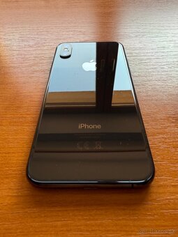 iPhone XS, 64GB, Space Gray - 10