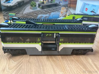LEGO City 60337 - Expresný vláčik - 10