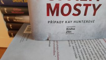 Rachel Amphlett - seria Kay Hunterové - 10