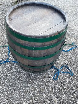 Predám veľký dubový sud objem 408l - 10