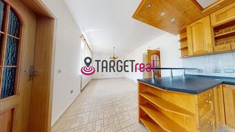 Spacious House with Garden for Rent in the Heart of Martin – - 10