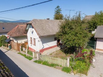 Na predaj rodinný dom s pozemkom v tichej lokalite Hloža Pod - 10