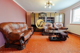 Ponúkame na Predaj - Priestranný Rodinný dom, slnečný  pozem - 10