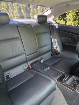 BMW e92 325i (11/2006, N52, 2.5L) - 10