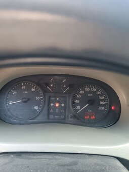 Renault - 10